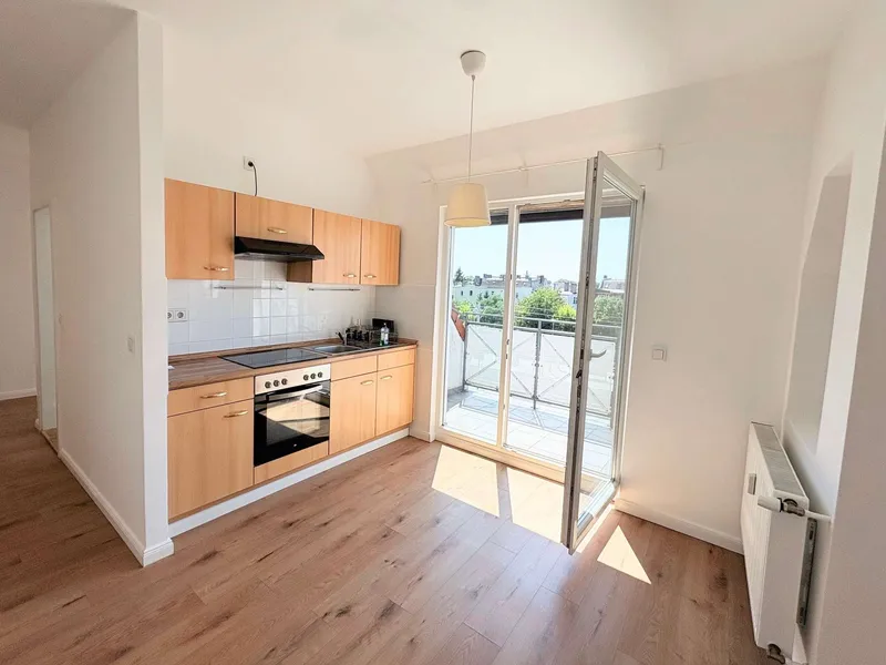 Kompakte 1,5-Zimmer-Wohnung mit Balkon direkt am S-Bahnhof Baumschulenweg — photo 1